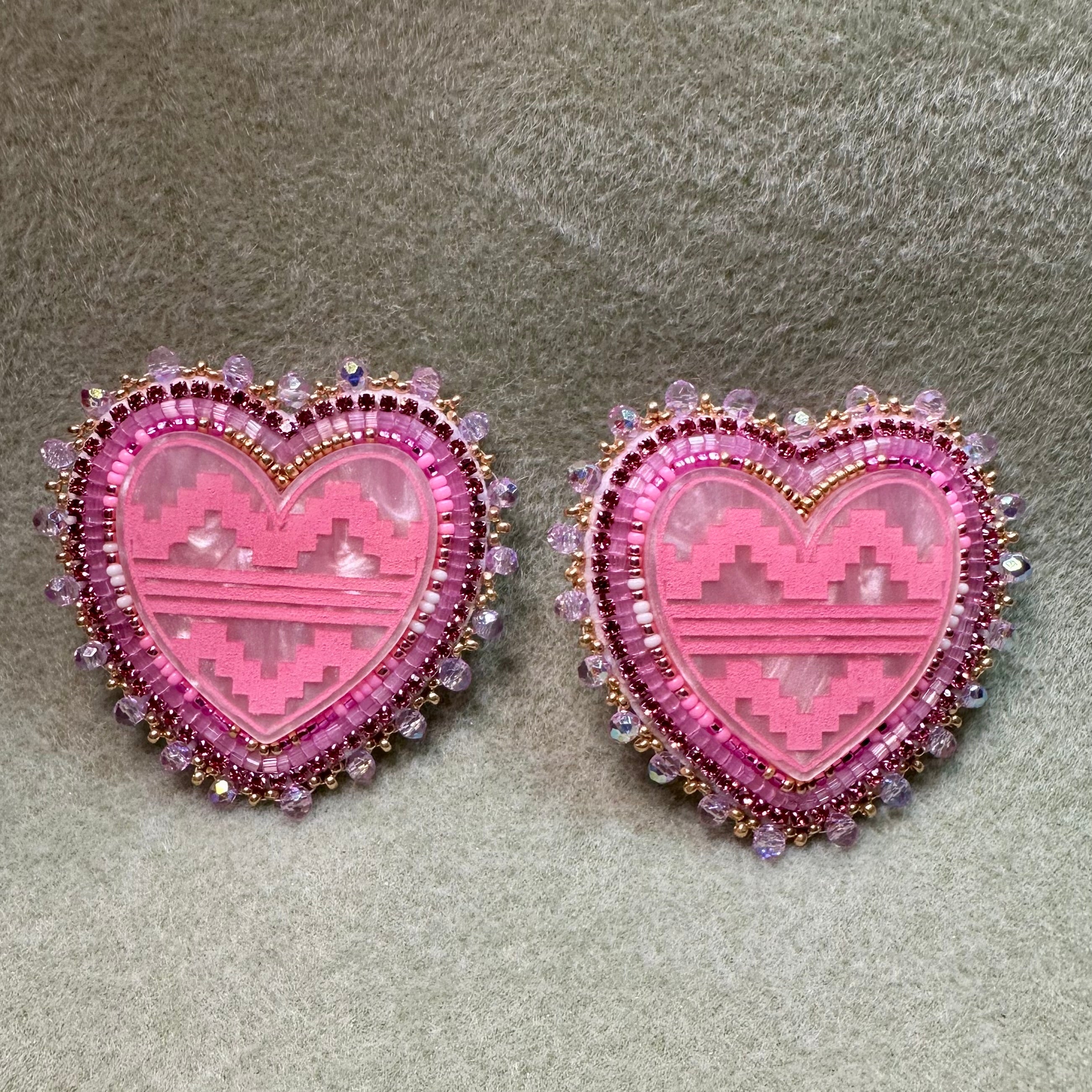 Basket heart design Post Earrings